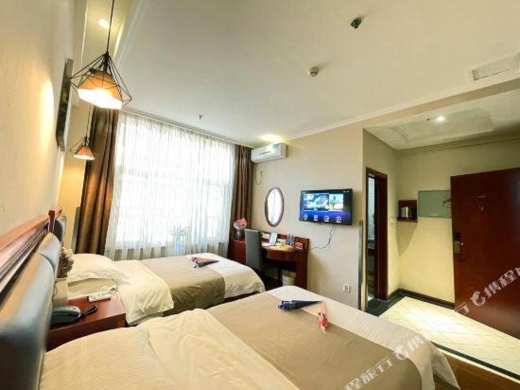 Greentree Inn Bole Wanxianghui Express Hotel Exterior photo