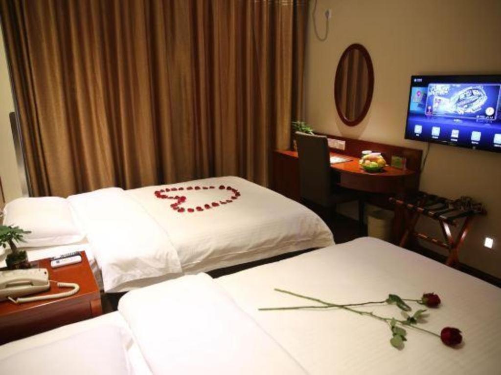 Greentree Inn Bole Wanxianghui Express Hotel Exterior photo