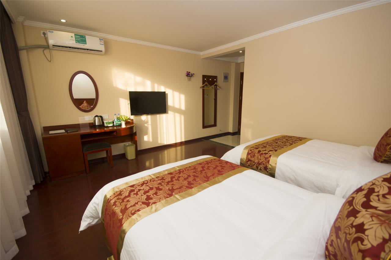 Greentree Inn Bole Wanxianghui Express Hotel Exterior photo