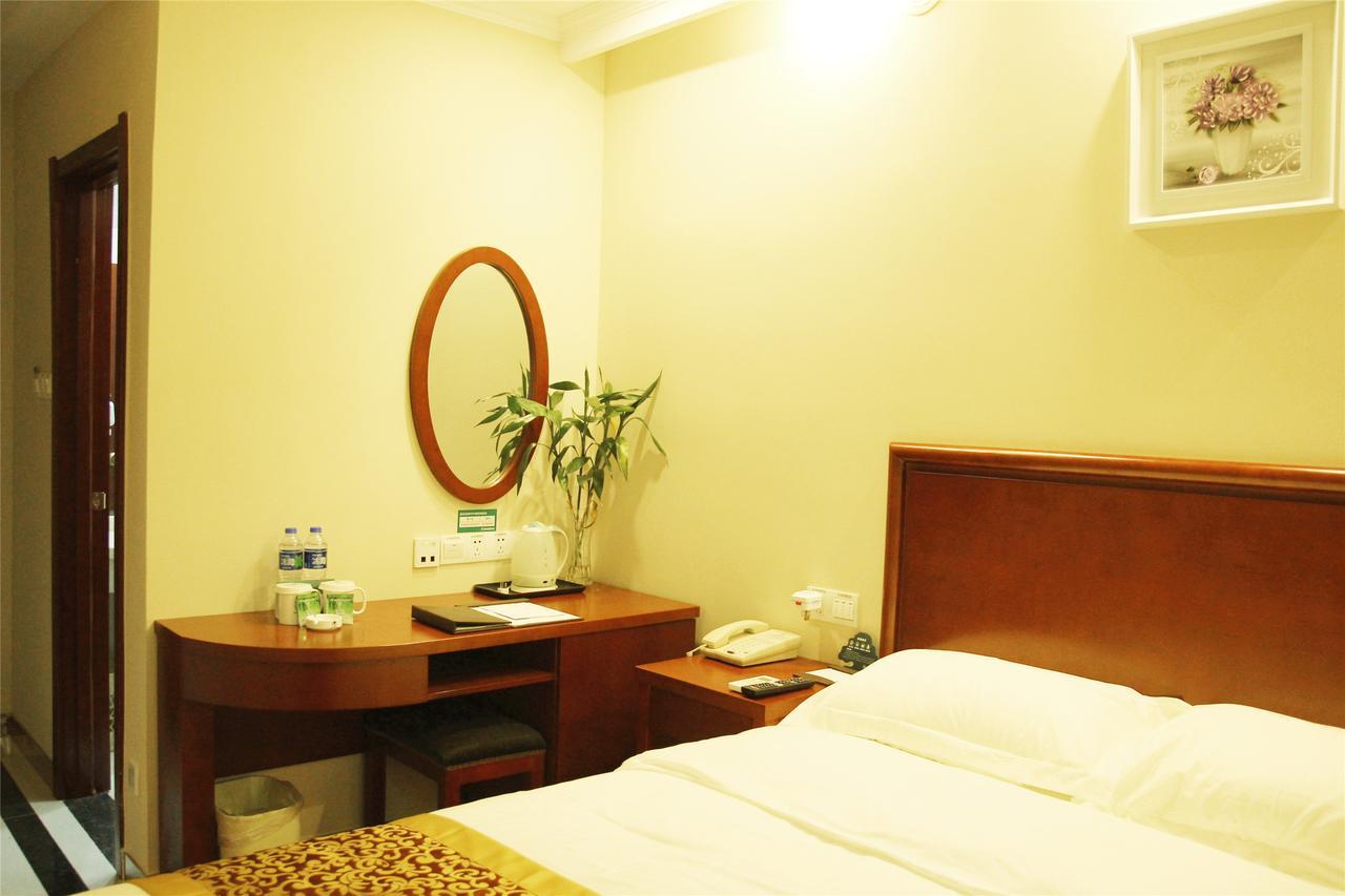 Greentree Inn Bole Wanxianghui Express Hotel Exterior photo