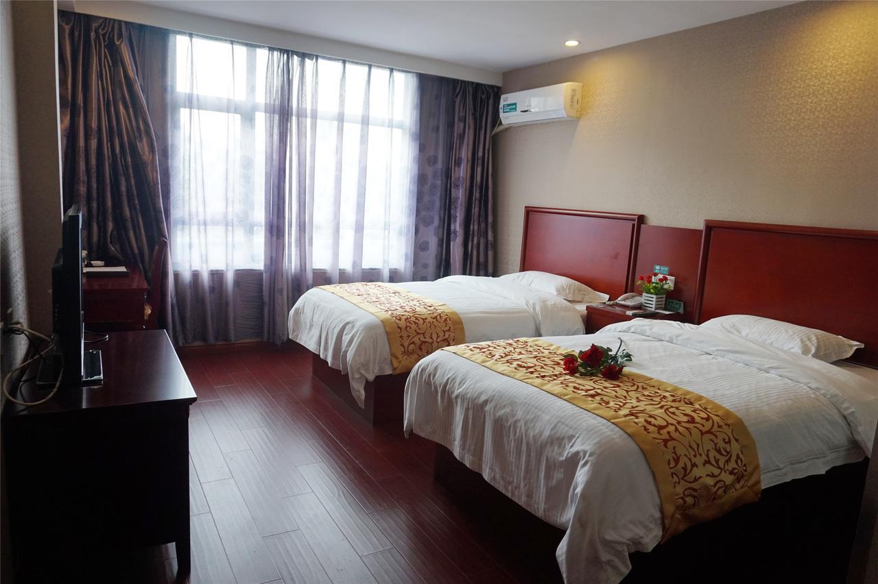 Greentree Inn Bole Wanxianghui Express Hotel Exterior photo