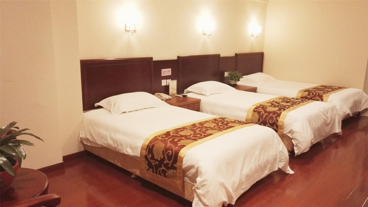 Greentree Inn Bole Wanxianghui Express Hotel Exterior photo